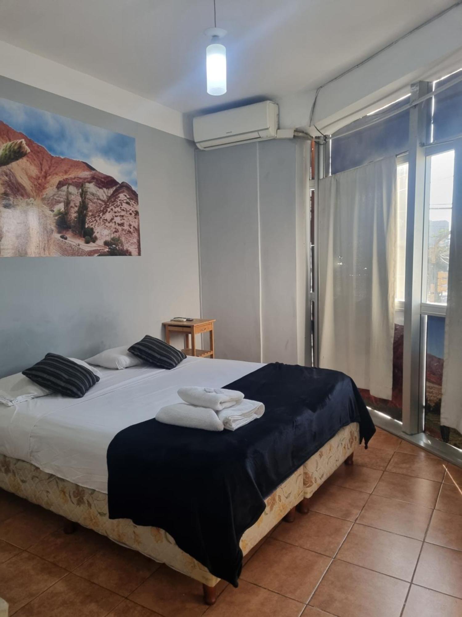 Apartamentos Centro سان سلفادور دي خوخوي الغرفة الصورة