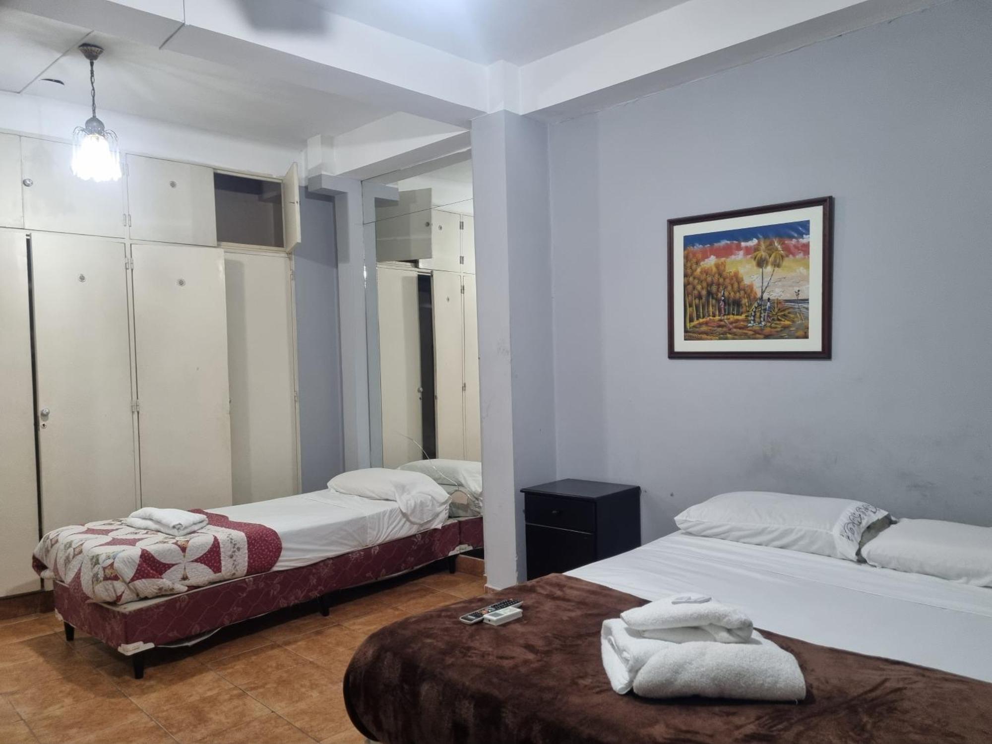 Apartamentos Centro سان سلفادور دي خوخوي الغرفة الصورة