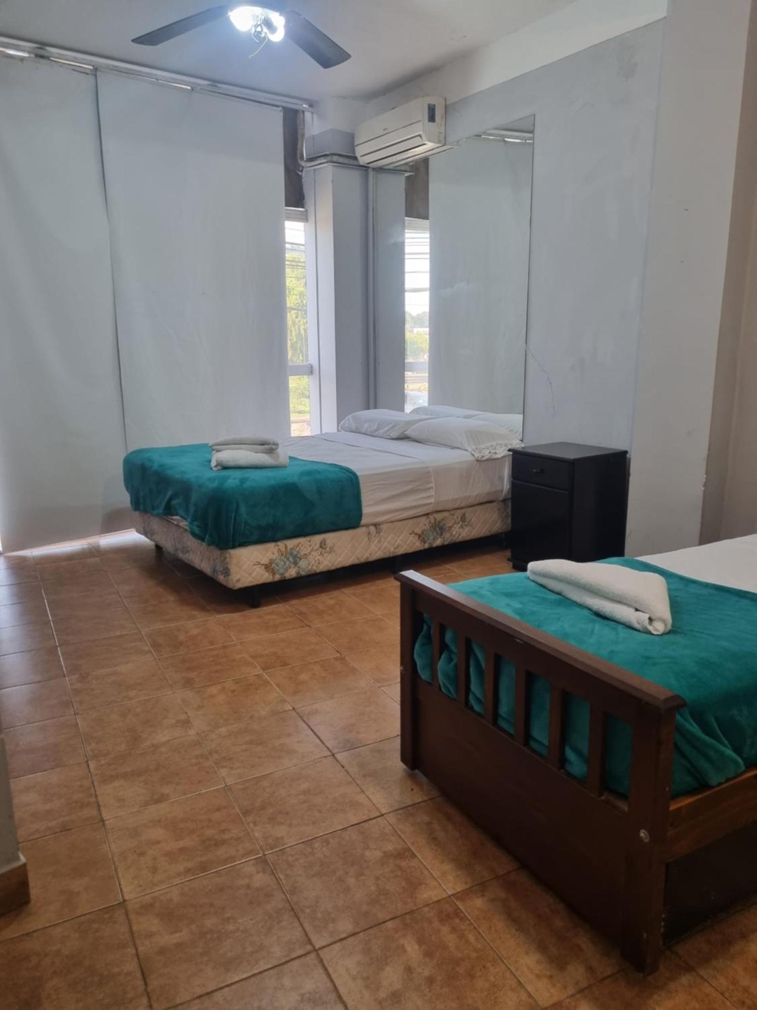 Apartamentos Centro سان سلفادور دي خوخوي الغرفة الصورة